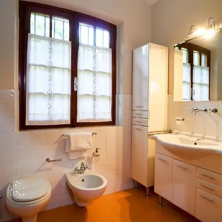 شقة Sleeps 4 Pool T313040